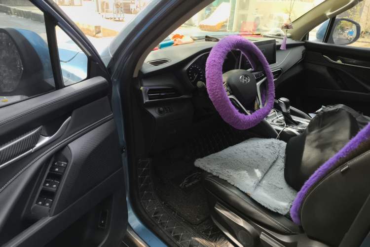 Used SAIC MAXUS D90  Driver Seat