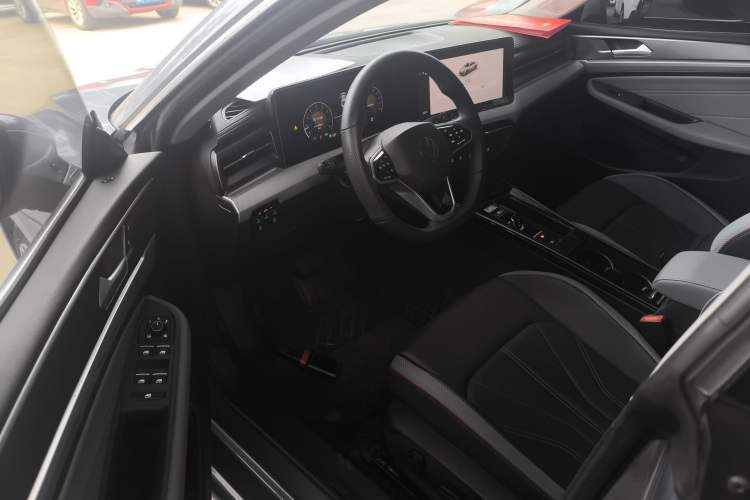 Used Volkswagen Lamando 2023 Lavida L 280TSI DSG Cool & Spicy Edition
