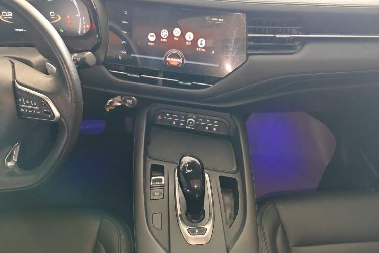 Used Haval F7 2019 1.5T Two-Wheel Drive i-Type China V Standard Audio And AC Panel