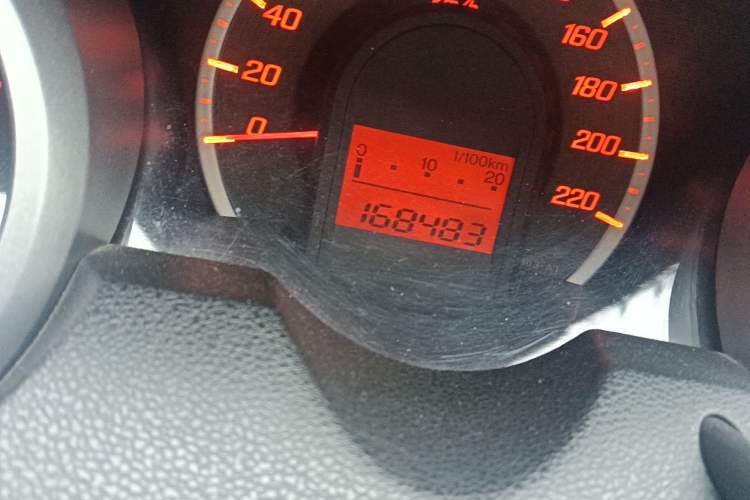 Used Honda Fit 2011 1.3L automatic comfort version
