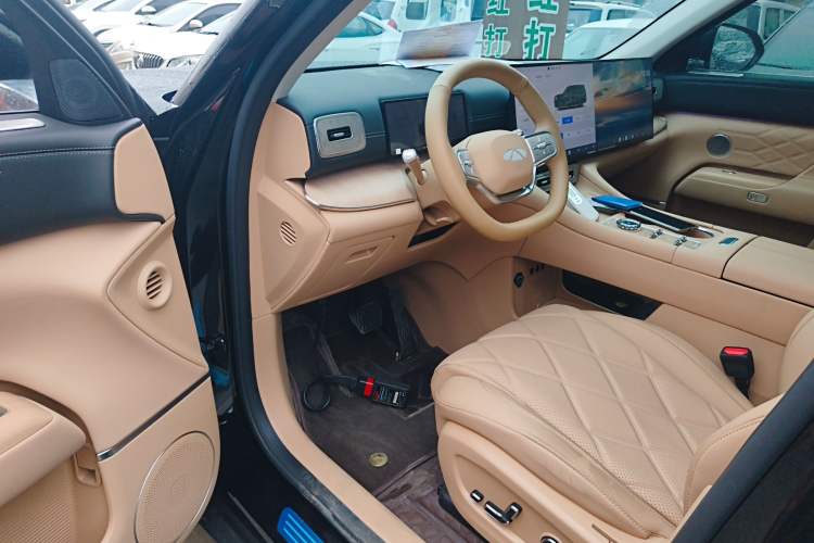 Used Chery Fengyun T11 2026 Model 220 All-Wheel Drive Family Fun Edition Driver Seat