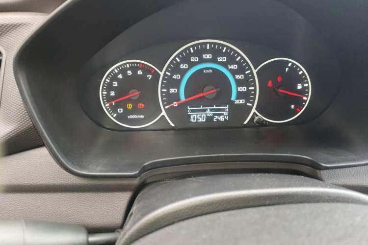 Used Wuling Hongguang V 2022 1.5L Jingqu Version Hydraulic Power Steering LAR