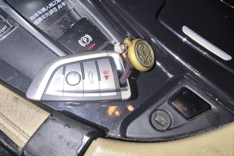 Used BMW 5 Series 2013 520Li Elegant Edition
