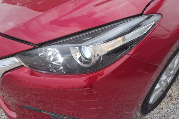 Used Mazda 3 Axela 2017 Sedan 1.5L Automatic Comfort Model Emission Standard China V