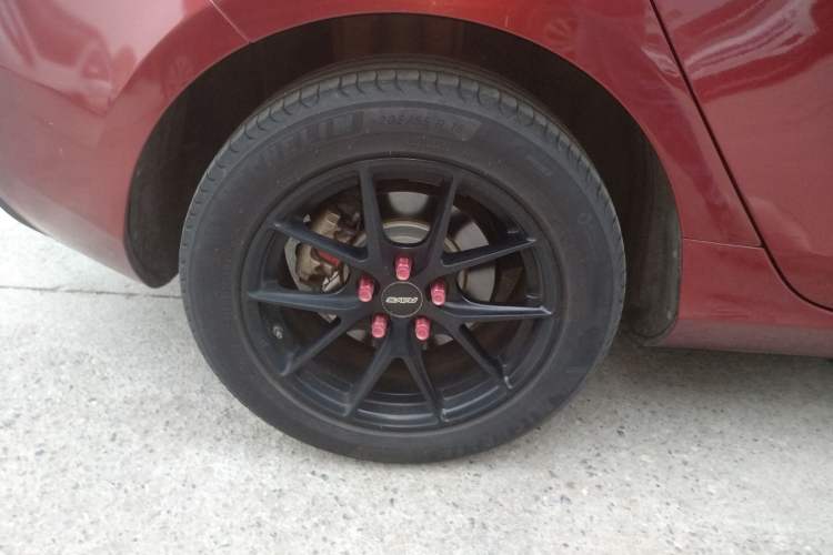 Used Volvo V40 2016 T3 Zhiyi Edition
