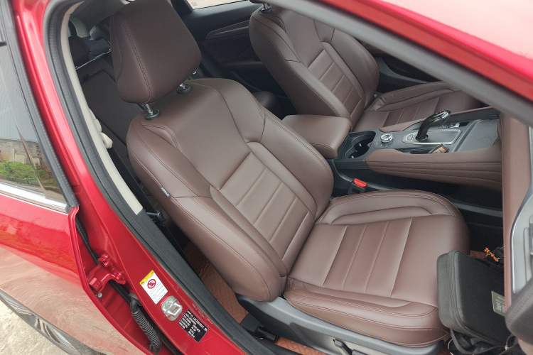 Used Haval F7 2019 2.0T Four-Wheel Drive iJoy China V Standard