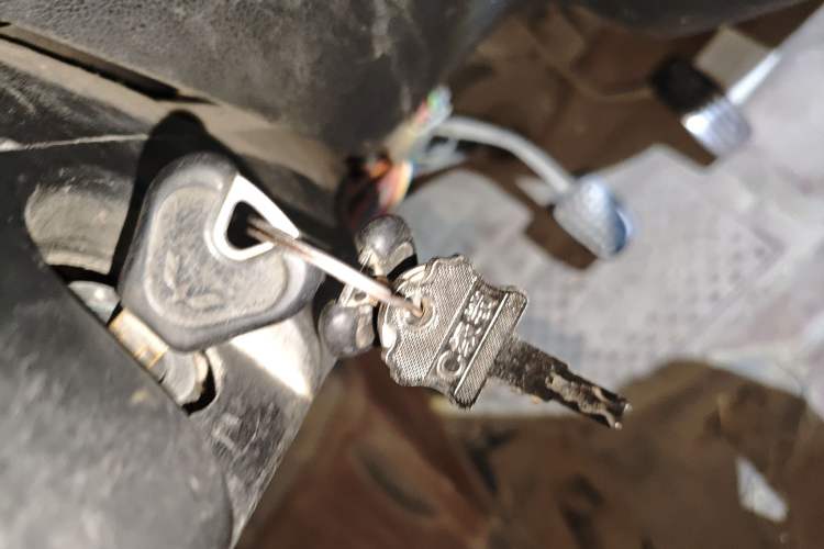 Used Wuling Zhiguang 2013 1.0L Base Version