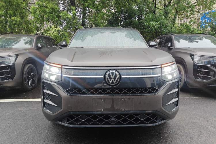 Used Volkswagen Teramont 2025 Tiguan Pro 450TSI Four-Wheel Drive Summit Edition
