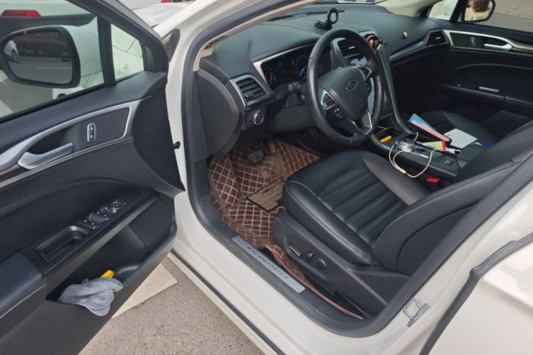 Used Ford Mondeo 2018 EcoBoost 180 Smart Control Fashion Model China VI Standard Driver Seat