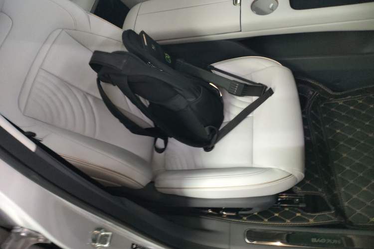 Used Baojun Enjoy 2025 Plug-in Hybrid 140km Luxury Edition Right Front Seat