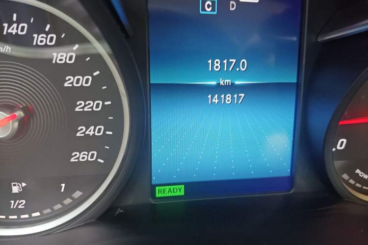 Used Mercedes-Benz C-Class 2019 C 260 L Sport Edition Odometer Close Up