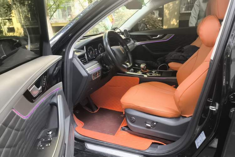 Used Hongqi HS5 2022 Revised Version 2.0T Smart Connect Flagship Edition
