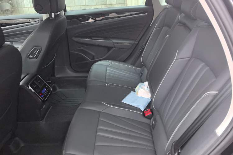 Used Volkswagen Passat 2024 330TSI Elite Edition
