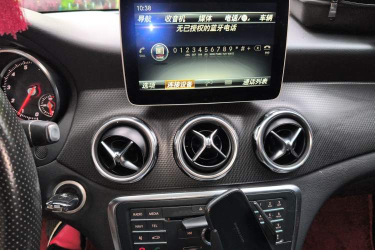 Used Mercedes-Benz GLA 2017 GLA 200 Sport Edition Audio And AC Panel