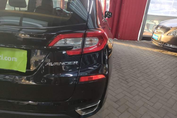 Used Honda Avancier 2017 240TURBO Two-Wheel Drive Premium Edition