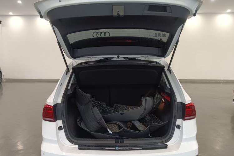 Used Volkswagen Tharu 2021 280TSI Two-Wheel-Drive Luxury Plus Edition
