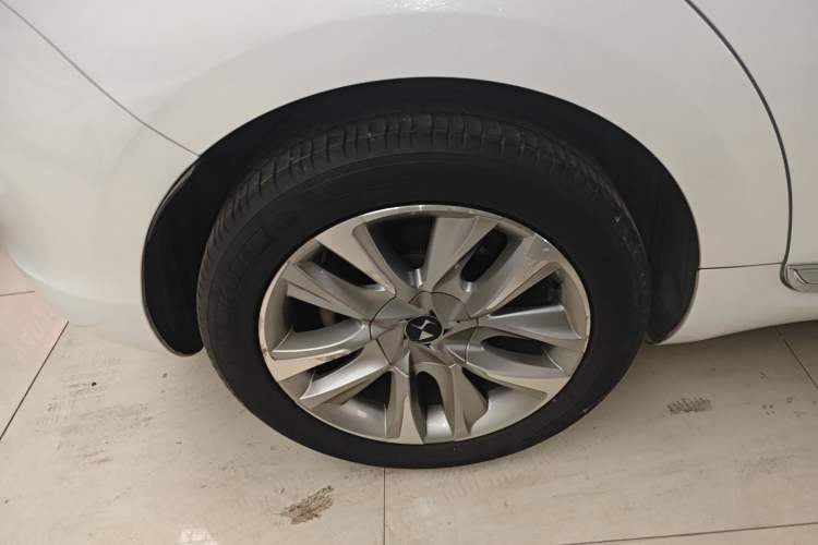 Used DS 5 2015 1.6T Luxury Edition THP160 Right Rear Wheel Hub