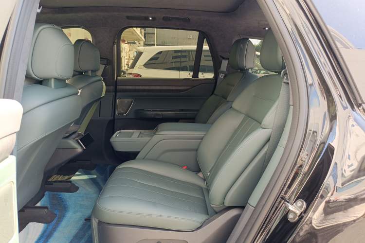 Used Nio ES8 2023 100kWh Signature Edition
