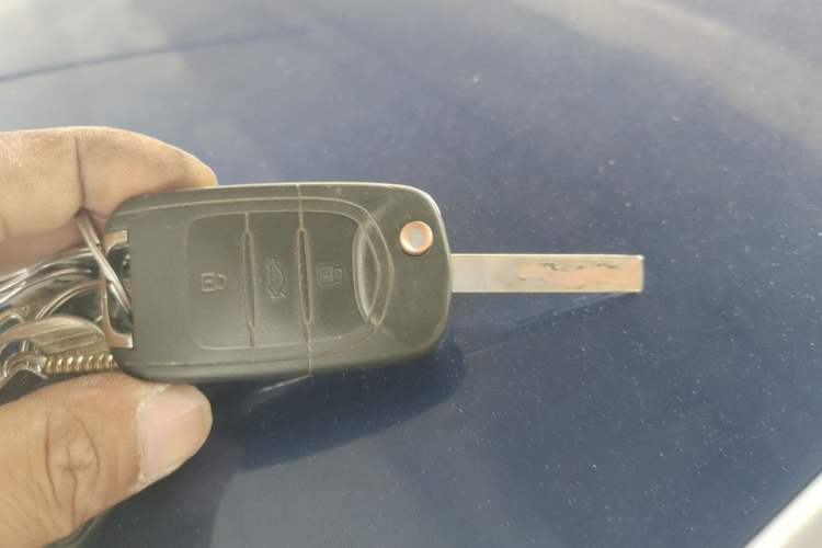 Used Baojun 310W 2017 1.5L Manual Fashion Model China V