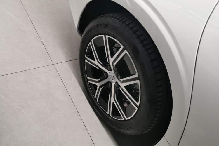 Used Volvo S60 2025 B4 Zhiyi Luxury Edition