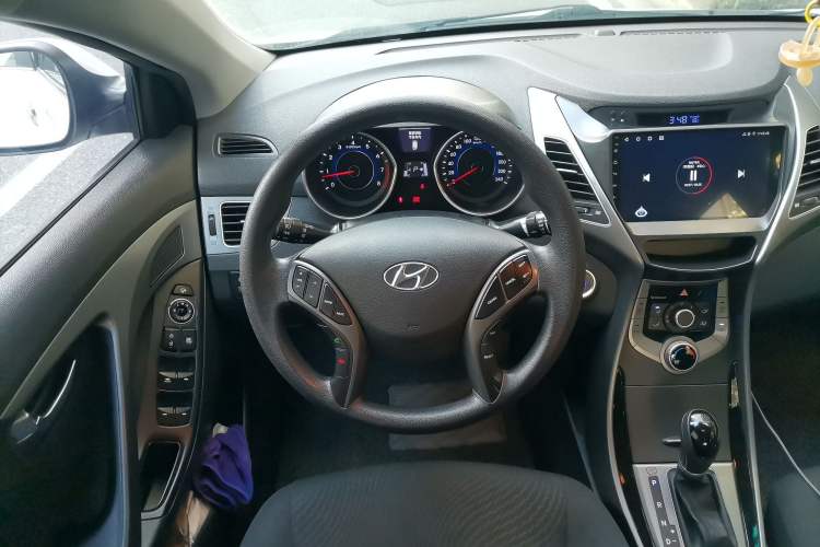 Used Hyundai Elantra (5th Generation / Langdong) 2016 1.6L Automatic Prestige Model
