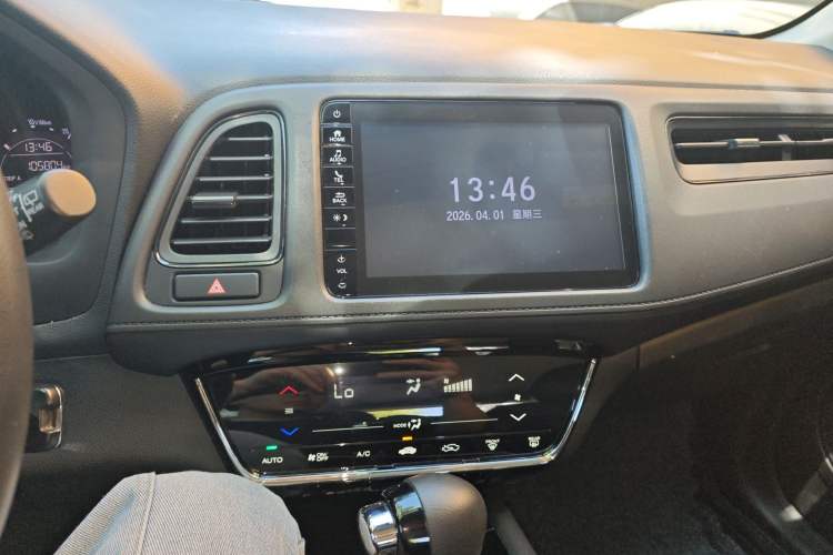 Used Honda Vezel 2019 220 TURBO CVT Elite Edition China VI Audio And AC Panel