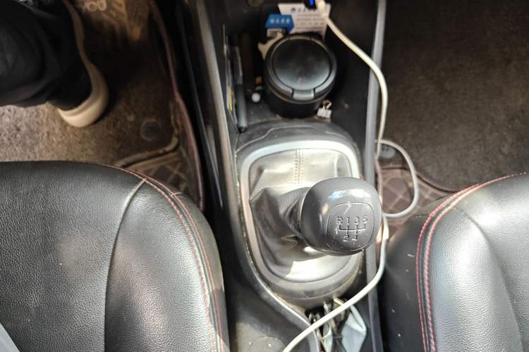 Used Kia K2 2015 Sedan 1.4L Manual Transmission GL
