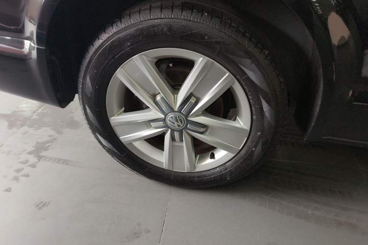 Used Volkswagen Caravelle 2018 2.0 TSI 4x4 Comfort Edition 7 Seats