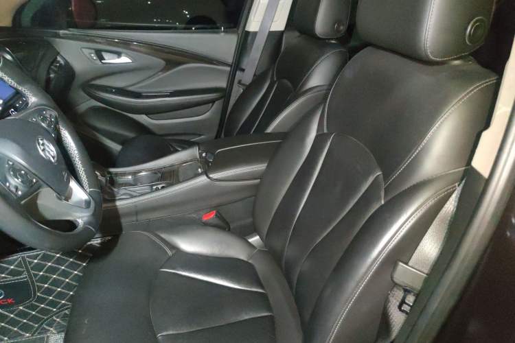 Used Buick Envision 2018 20T Two-Wheel-Drive Elite Model Left Front Seat