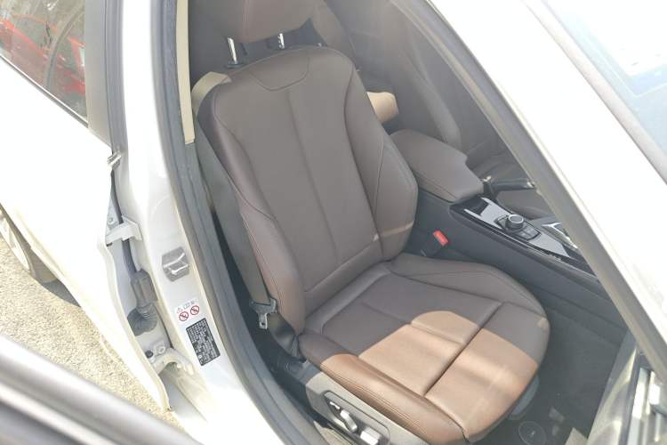 Used BMW 3 Series 2018 320Li Fashion Model
