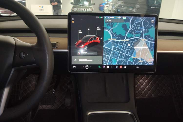 Used Tesla Model Y 2021 Long-Range All-Wheel-Drive Version
