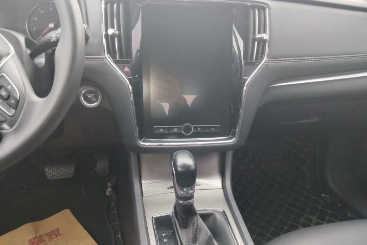 Used Roewe i6 2019 PLUS 1.6L CVT 4G Connected Flagship Deluxe Edition
