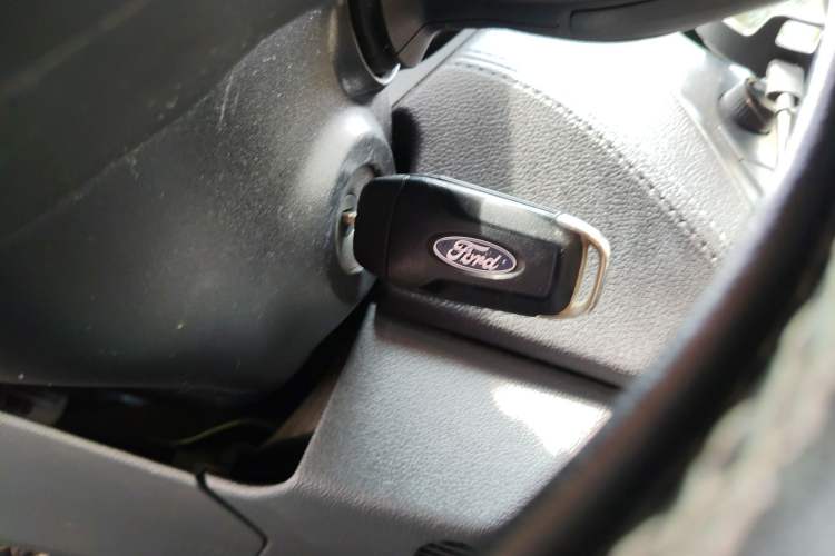 Used Ford Escort 2015 1.5L Automatic Fashion Model