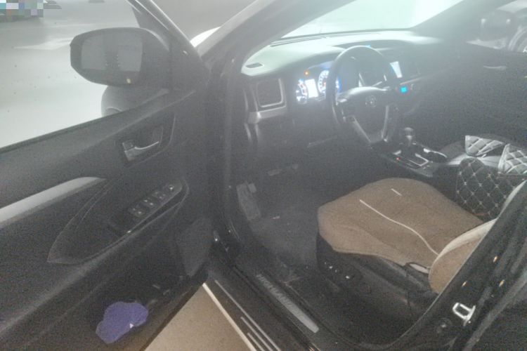 Used Toyota Highlander 2017 2.0T Four-Wheel Drive Luxury Edition 7 Seats Driver Seat