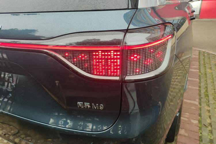 Used Hima AITO M9 2024 Range-Extended Max Edition 42 kWh 6-Seater Version
