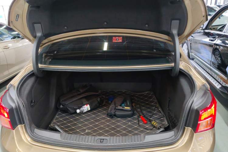 Used Buick Verano 2015 Sedan 20T Dual-Clutch Leading Model
