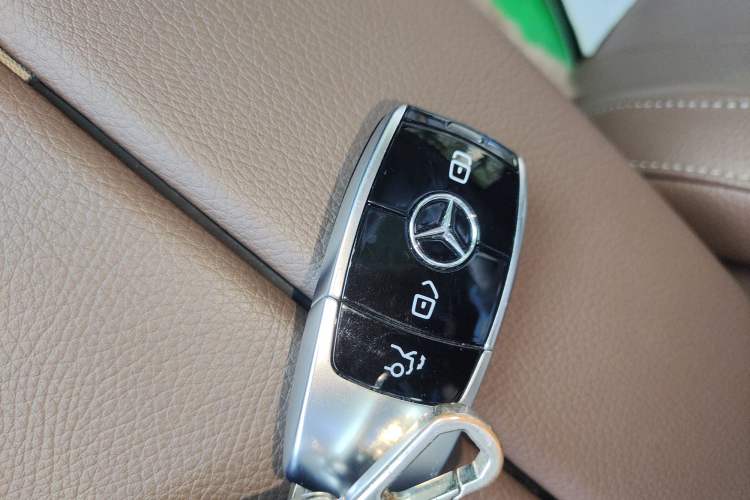 Used Mercedes-Benz E-Class 2022 Updated E 300 L Luxury Edition
