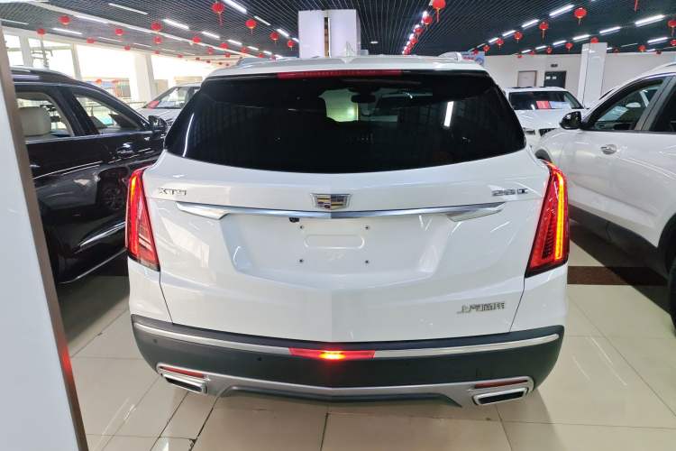 Used Cadillac XT5 2021 28T Luxury Model Rear