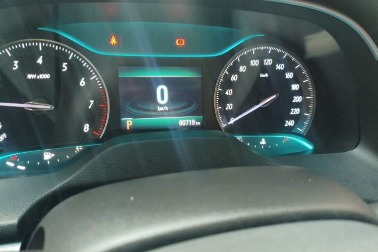 Used Buick GT 2018 18T Automatic Elite Model Odometer Close Up