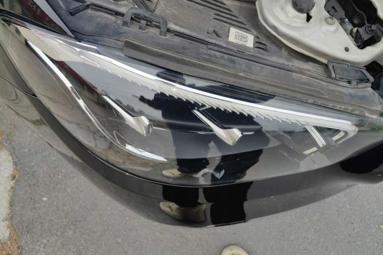 Used Mercedes-Benz E-Class 2021 E 300 L Luxury Model Right Front Headlight