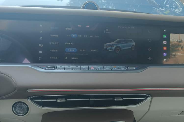 Used VOYAH FREE 2021 Four-Wheel Drive Standard Range-Extended Exclusive Luxury Package
