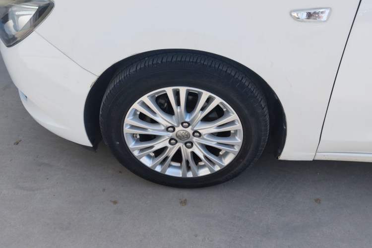 Used Buick GT 2015 15N Automatic Deluxe Edition Exterior 4