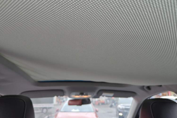 Used Roewe RX5 2016 20T Two-Wheel Drive Automatic Flagship Edition
