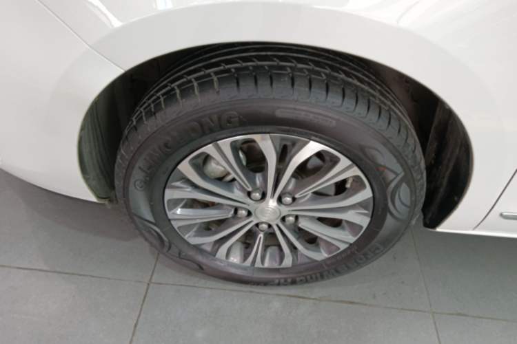 Used Buick GL8 2022 Land Business Class 652T Luxury Model
