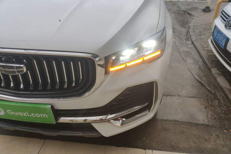 Used Geely Auto Monjaro L 2024 2.0TD High-Power Automatic Two-Wheel Drive Yunqi Version Left Front Headlight