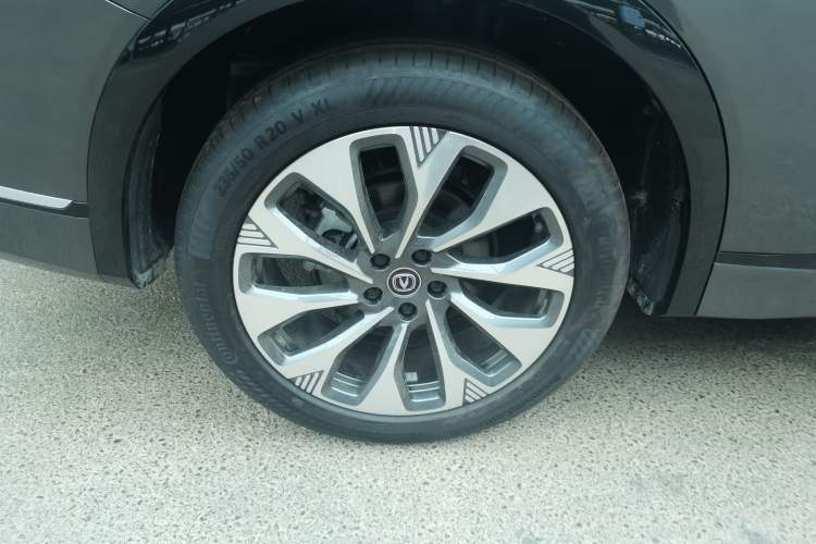 Used CHANGAN CS75 PLUS 2025 4th Generation UItra 2.0T New Blue Whale Smart Intelligent Powertrain Version Exterior 3