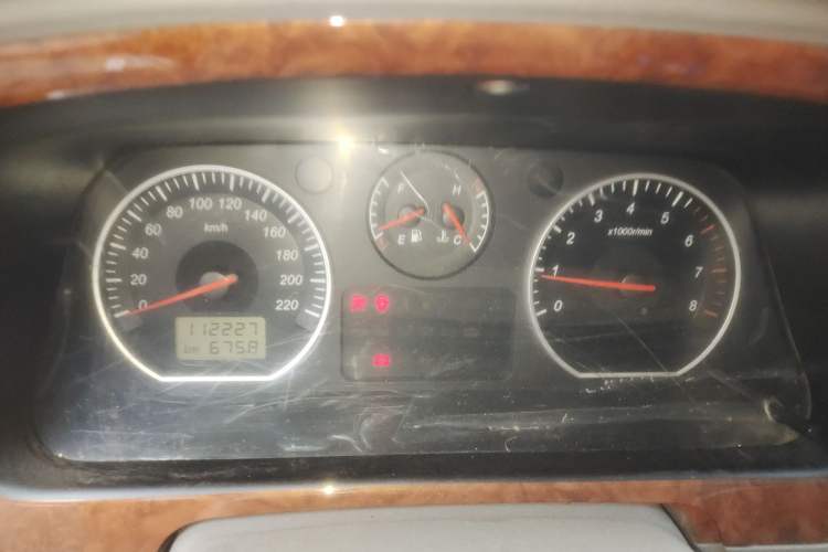 Used Jinbei Grace 2010 2.4L 3rd Generation Luxury Long-Wheelbase 9-Seater — 4RB2 Instrument Cluster