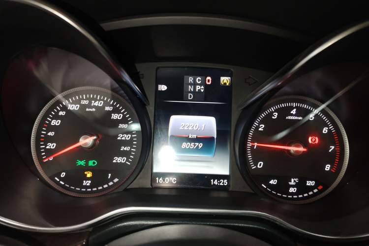 Used Mercedes-Benz V-Class 2017 V 260 L Prestige Extended Edition
