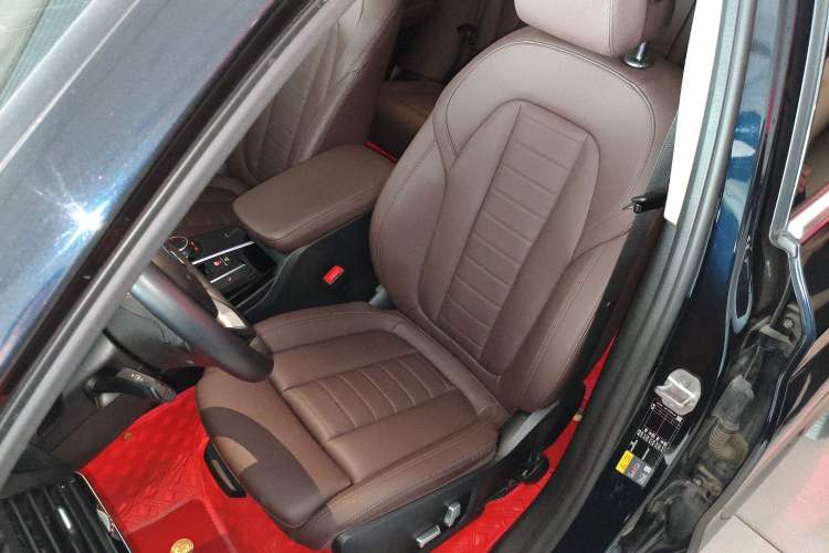 Used BMW iX3 2021 Leading Model
