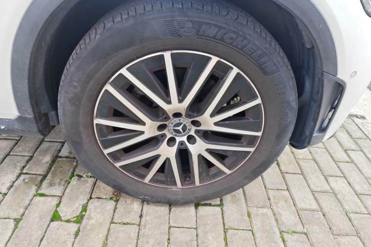 Used Mercedes-Benz GLC Coupe 2023 GLC 260 4MATIC Coupe SUV
